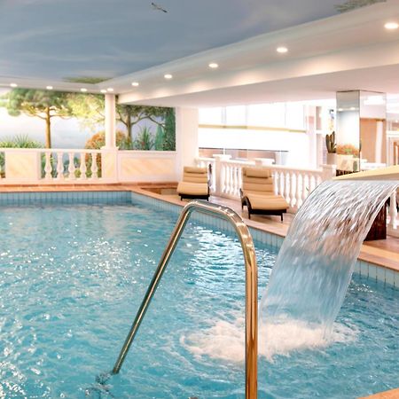 Golf- Und Wellnesshotel Amtsheide Bad Bevensen Esterno foto