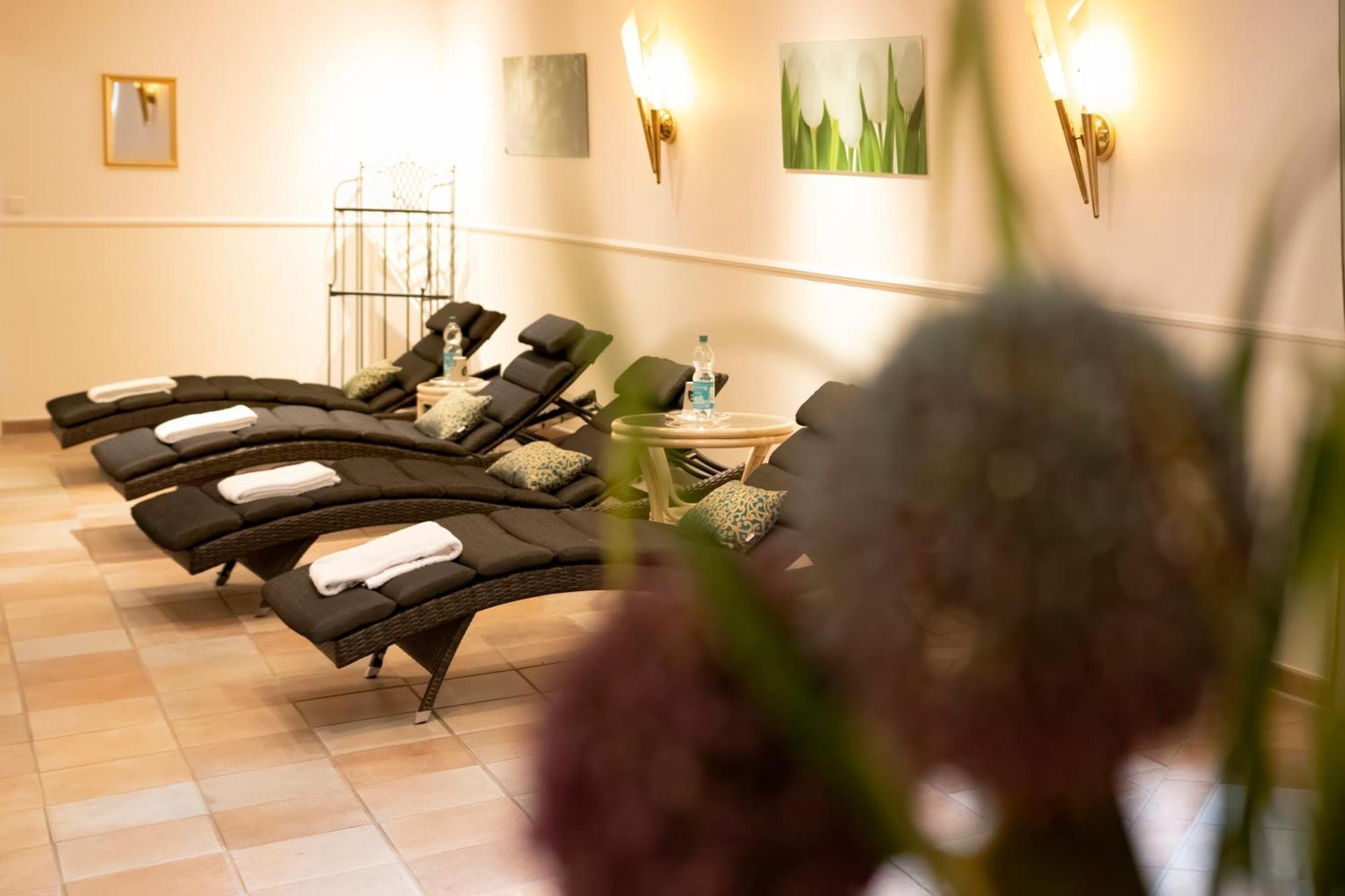 Golf- Und Wellnesshotel Amtsheide Bad Bevensen Esterno foto
