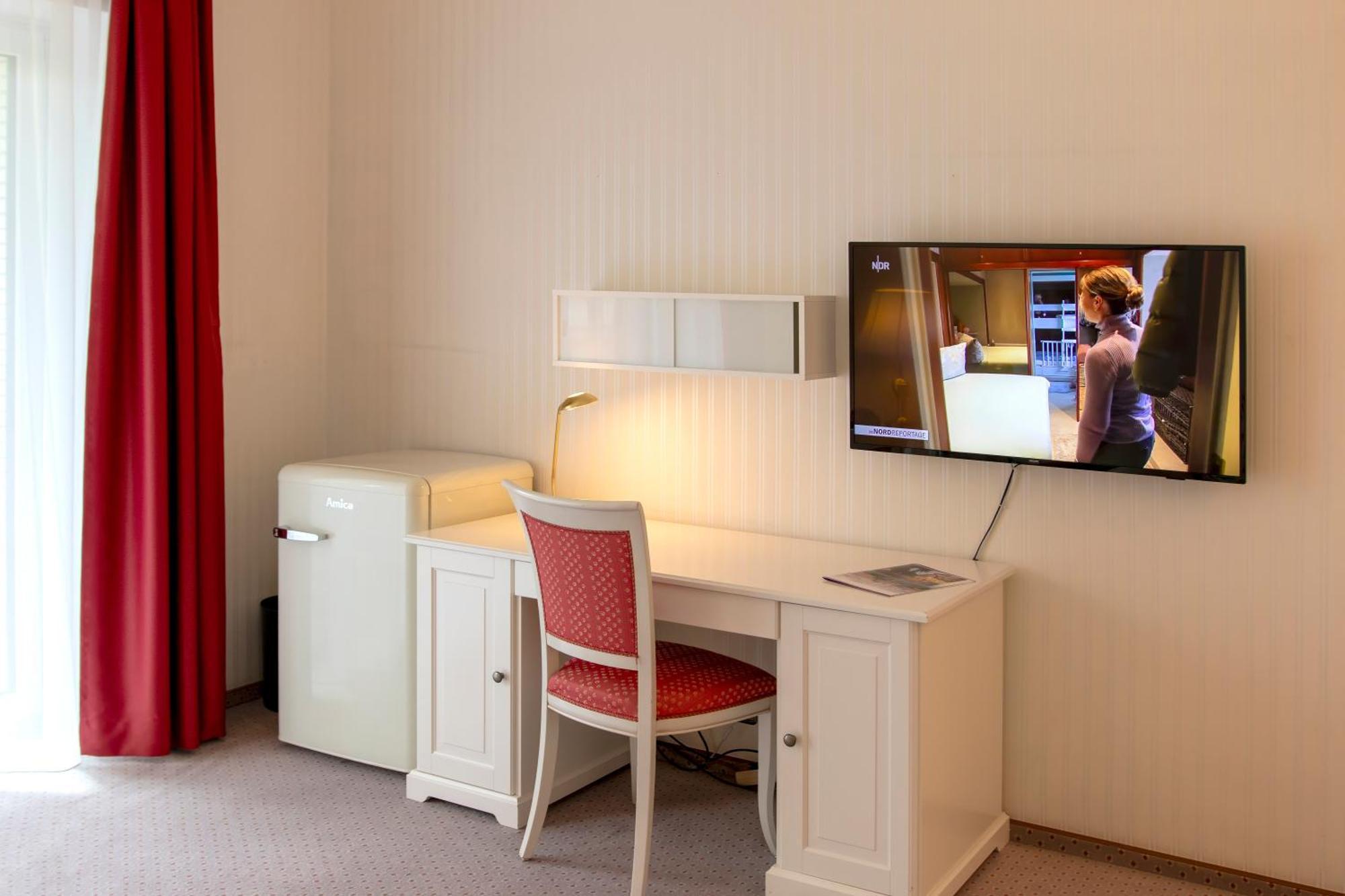 Golf- Und Wellnesshotel Amtsheide Bad Bevensen Esterno foto