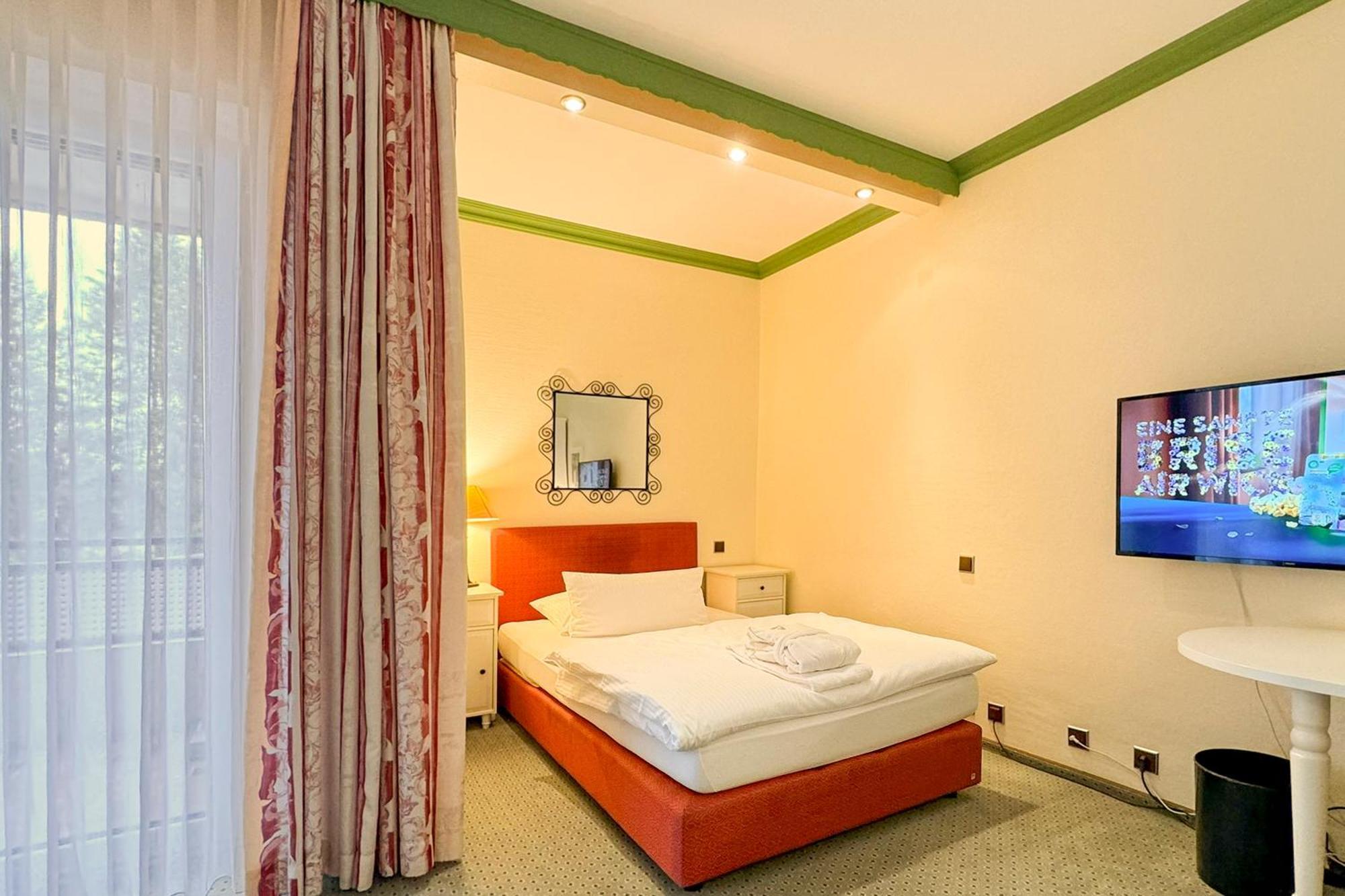 Golf- Und Wellnesshotel Amtsheide Bad Bevensen Esterno foto