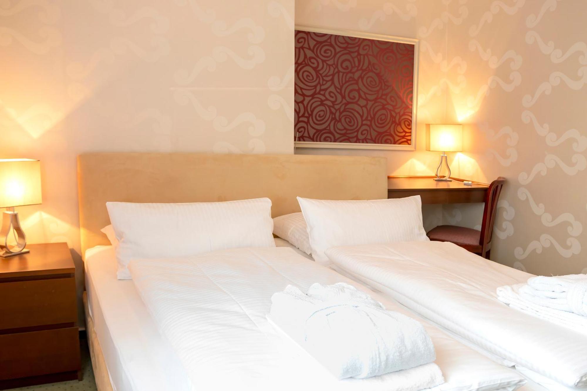 Golf- Und Wellnesshotel Amtsheide Bad Bevensen Esterno foto