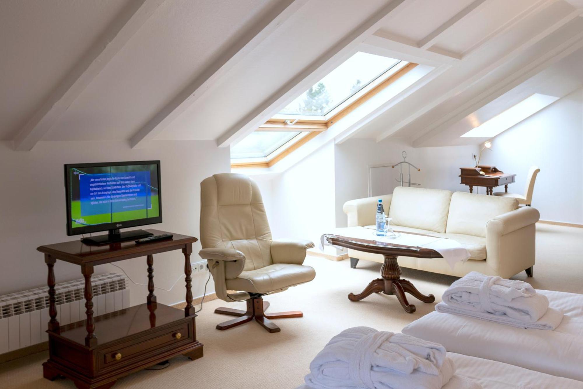 Golf- Und Wellnesshotel Amtsheide Bad Bevensen Esterno foto