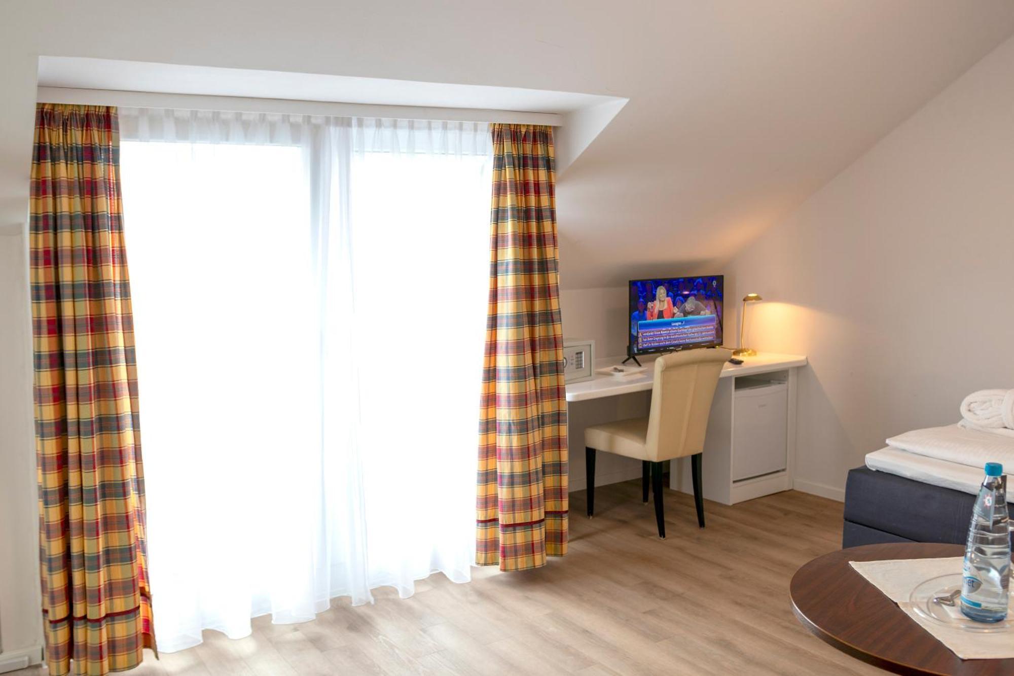Golf- Und Wellnesshotel Amtsheide Bad Bevensen Esterno foto