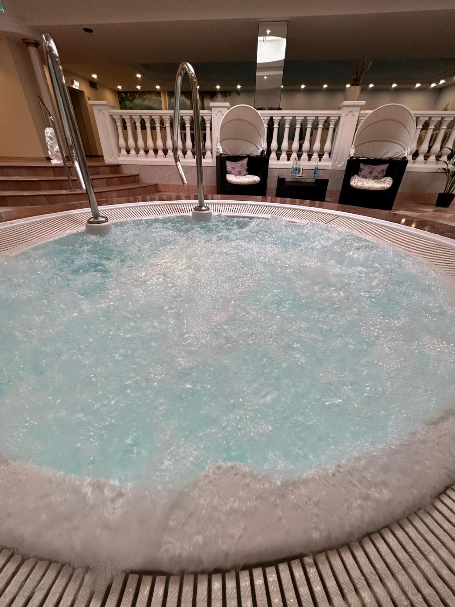 Golf- Und Wellnesshotel Amtsheide Bad Bevensen Esterno foto